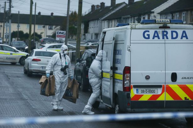 19/11/23 - Garda technical bureau pictured attending scene at Barry Drive following a shooting